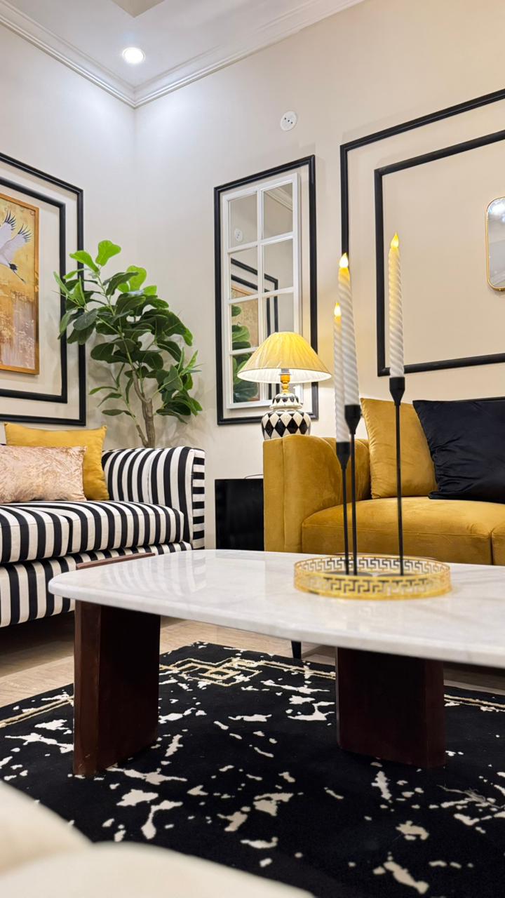 The Aria Center Table