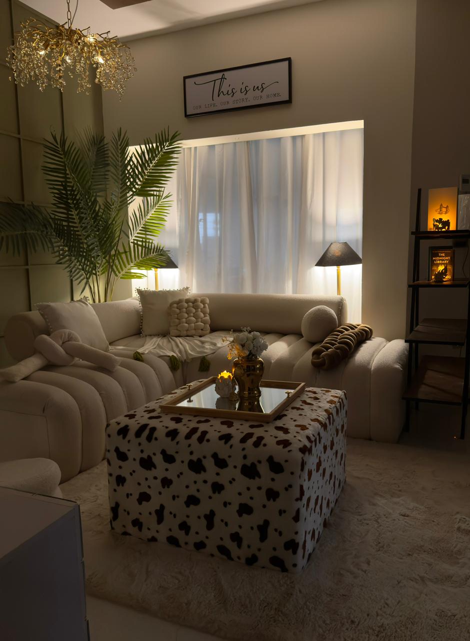 The Safari Center Table