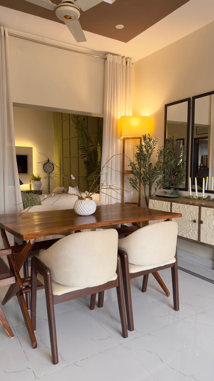 Nova Dining Table