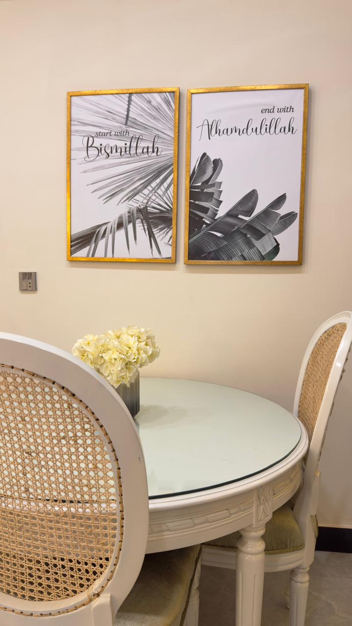 Versailles Provincial Table