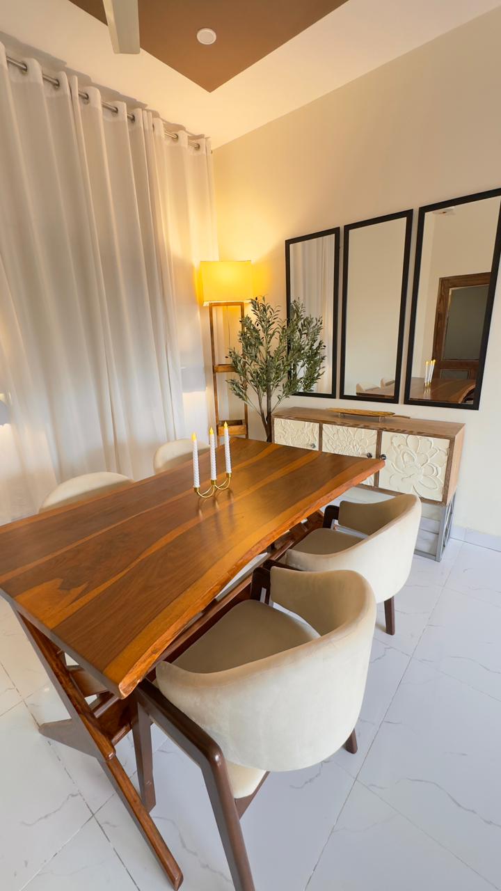 Nova Dining Table