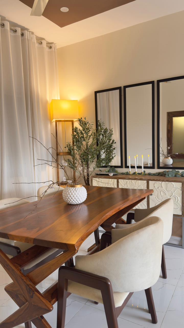 Nova Dining Table